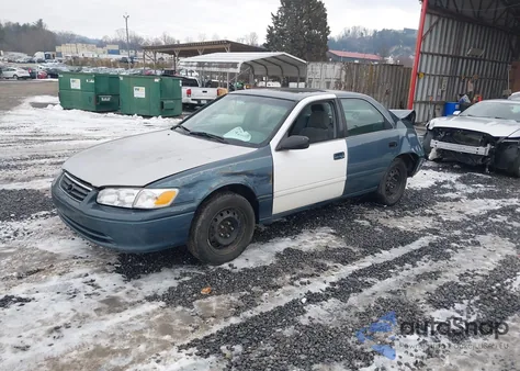 2000 Toyota Camry Le из США, поврежденный, VIN 4T1BG22K1YU955128